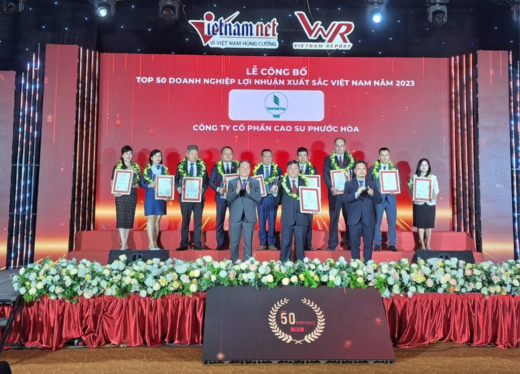 Cao su Phước Hòa đạt Top 50 Doanh nghiệp Lợi nhuận Xuất sắc Việt Nam